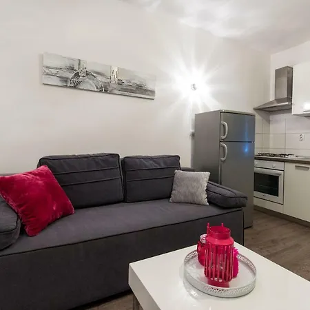 Apartments Nana Podstrana Exterior photo